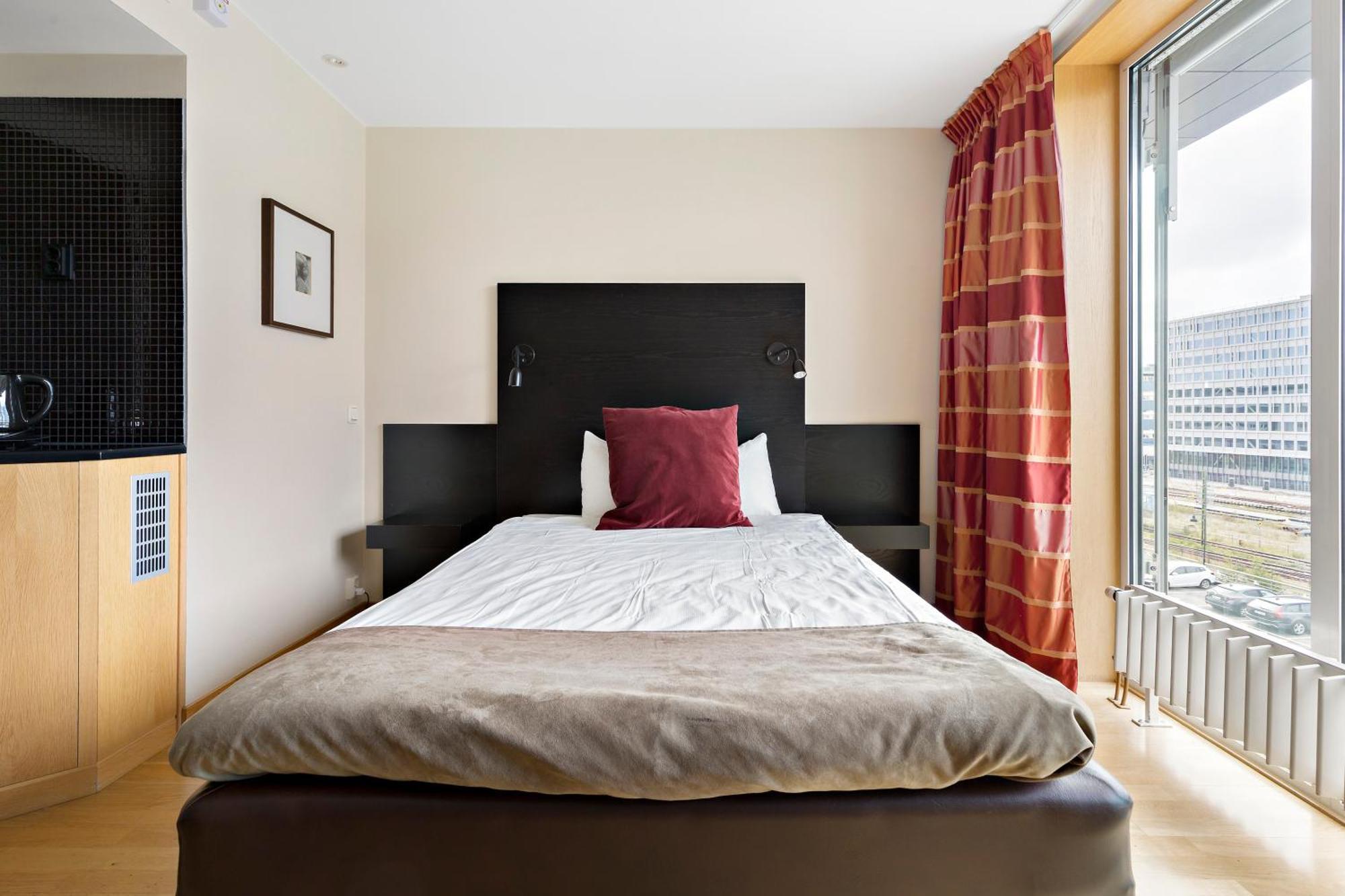 Western Business Park Hotel