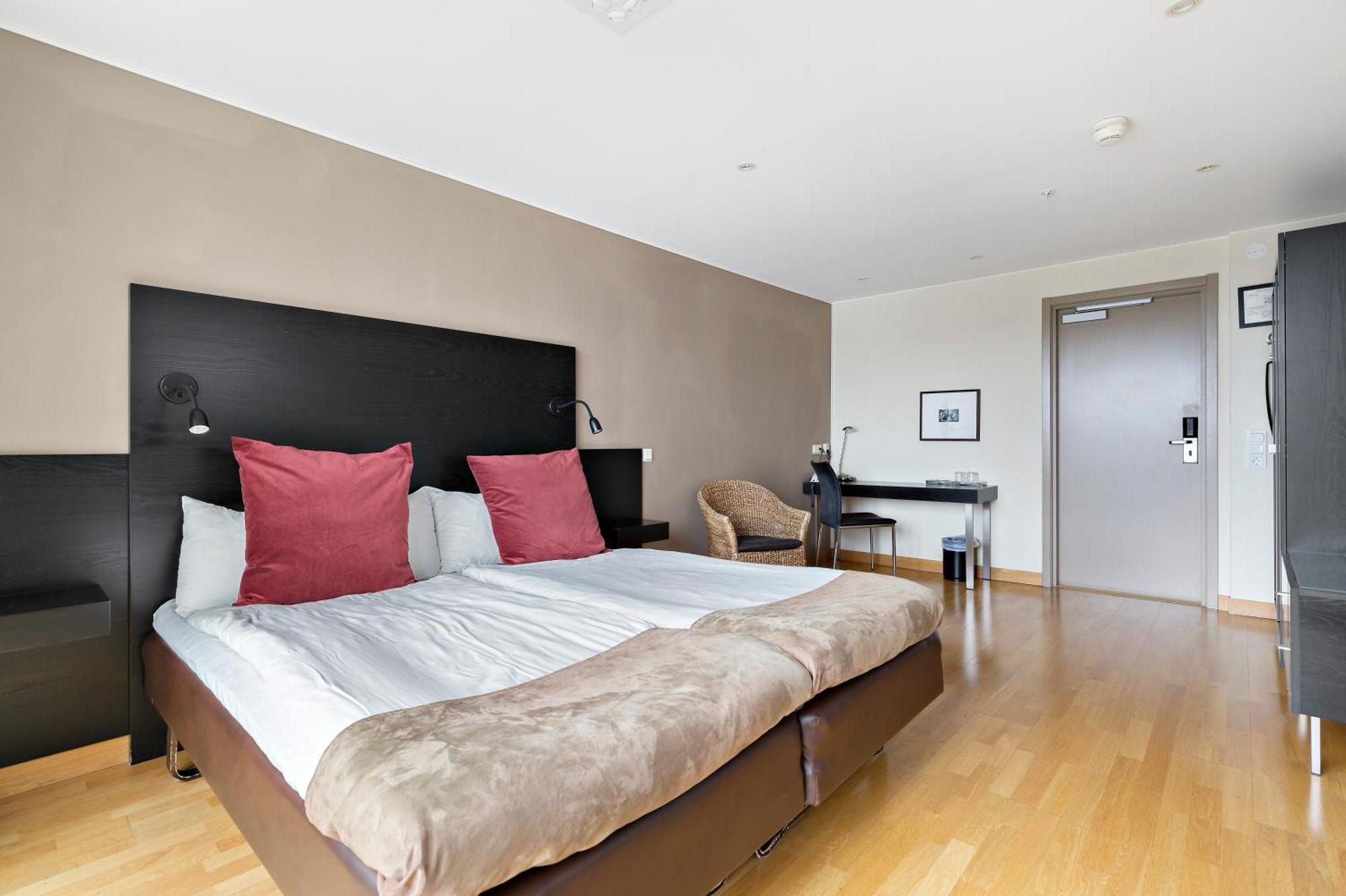 Western Business Park Hotel